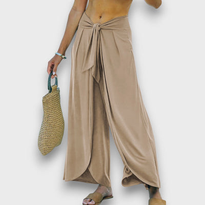 Narella – Summer trousers with crossover effect and tie waist