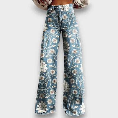 Tavira – Statement Jeans with Wild Print