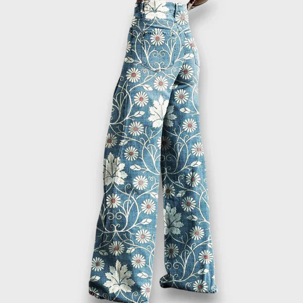 Tavira – Statement Jeans with Wild Print